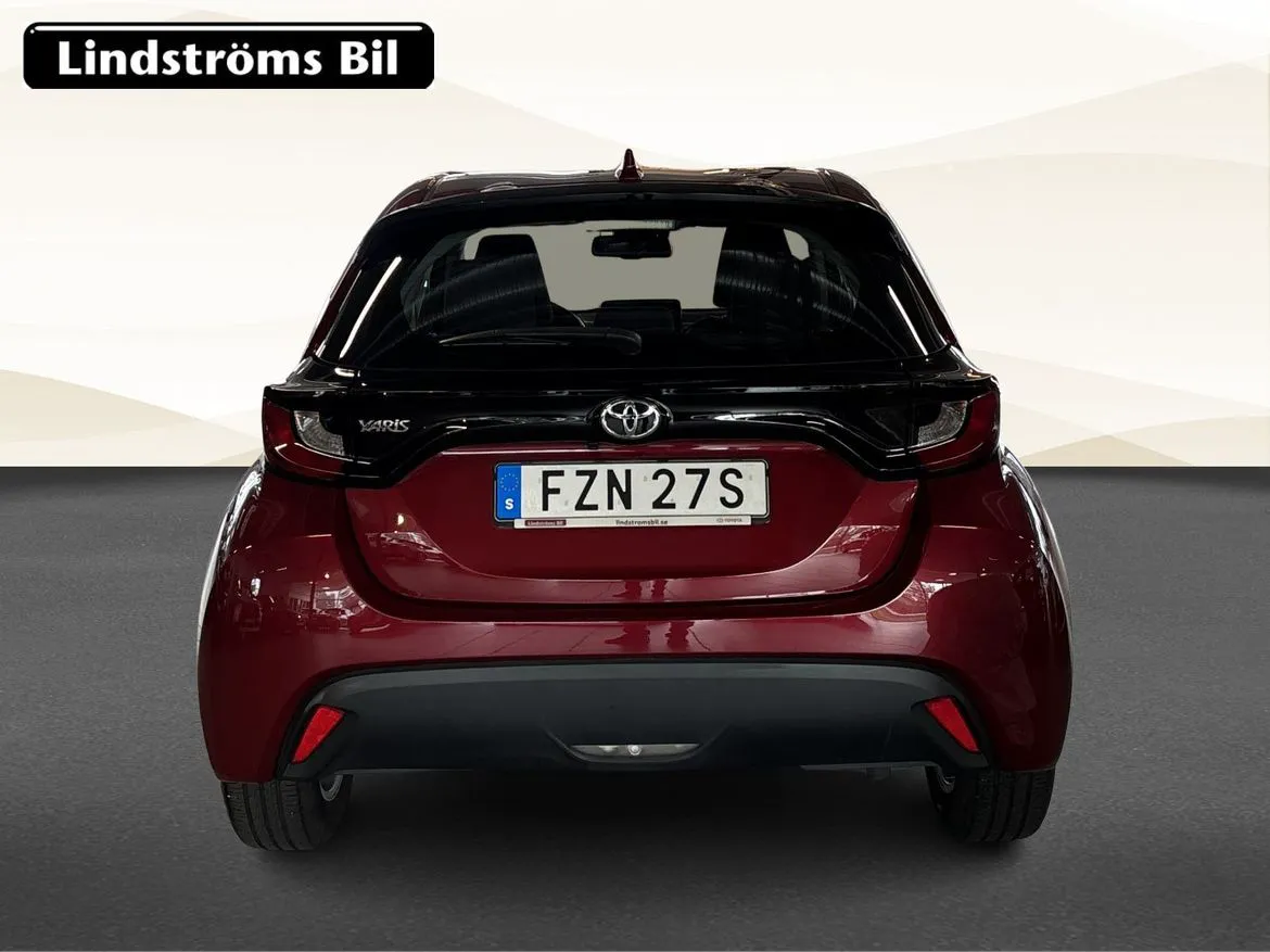Vehicle image 7