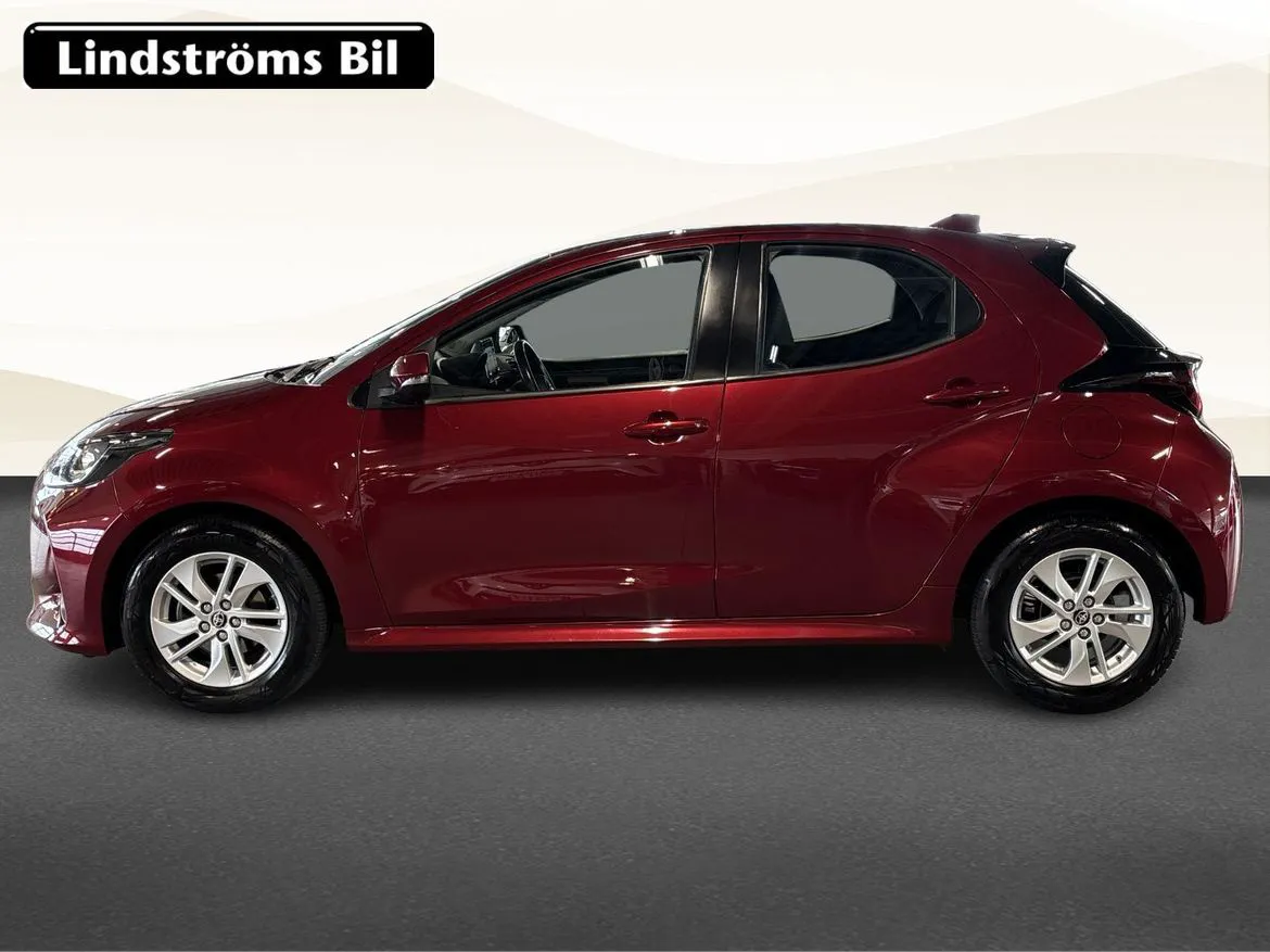Vehicle image 5