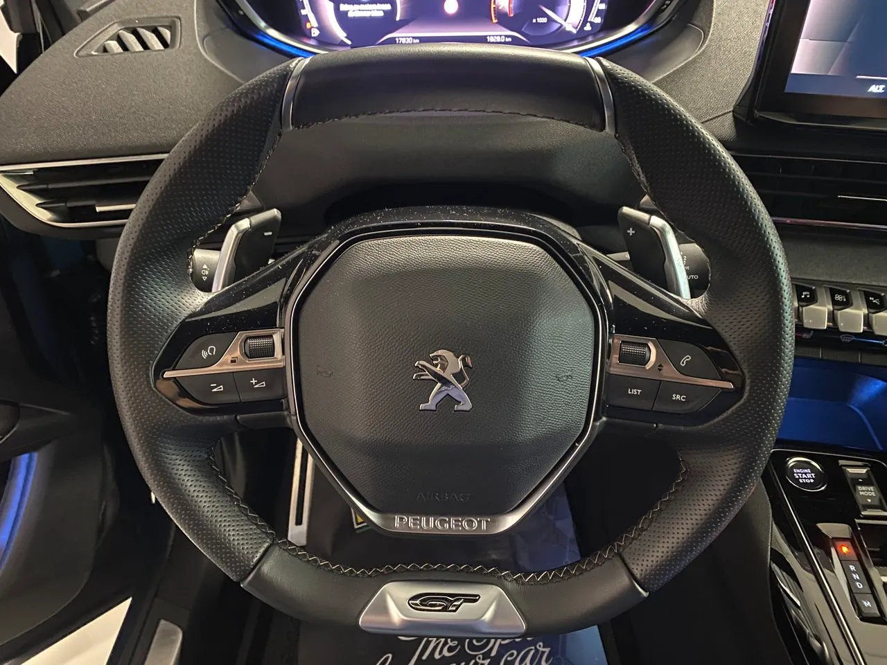 Vehicle image 18