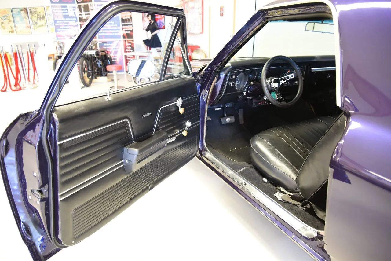 Vehicle image 20