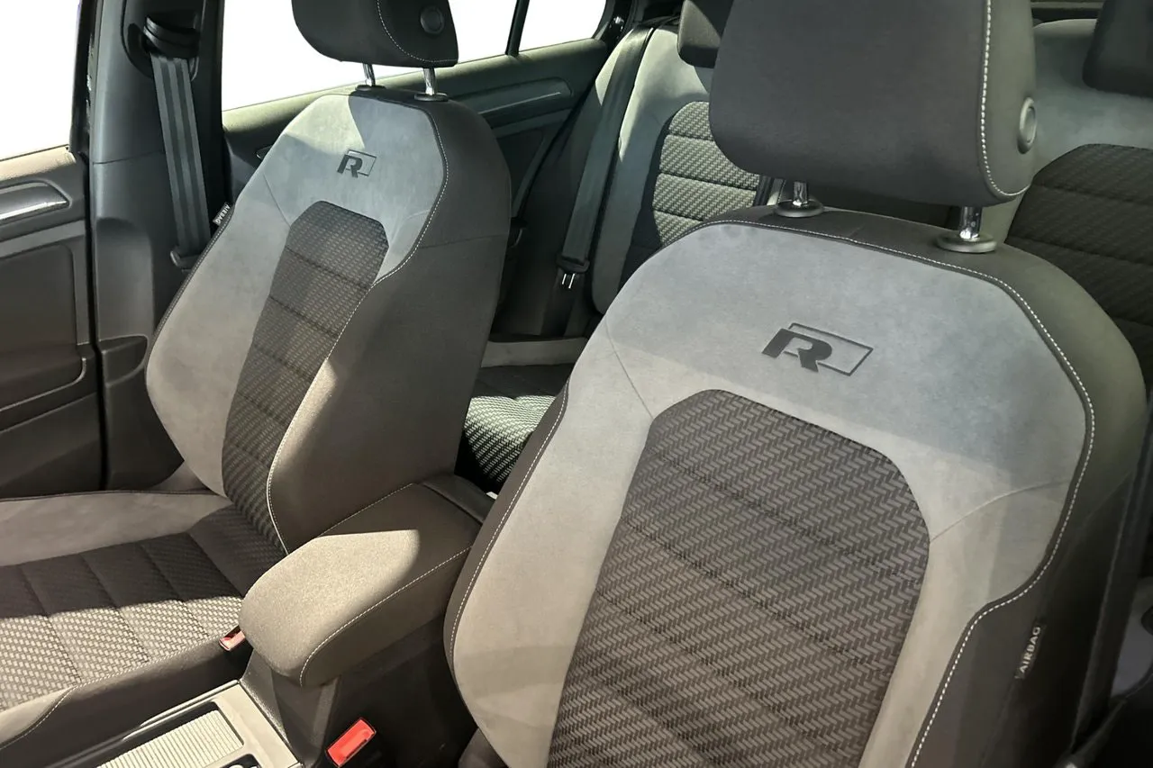 Vehicle image 24
