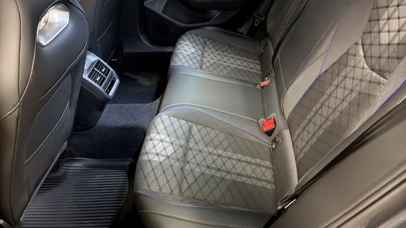 Volkswagen Passat bild 13