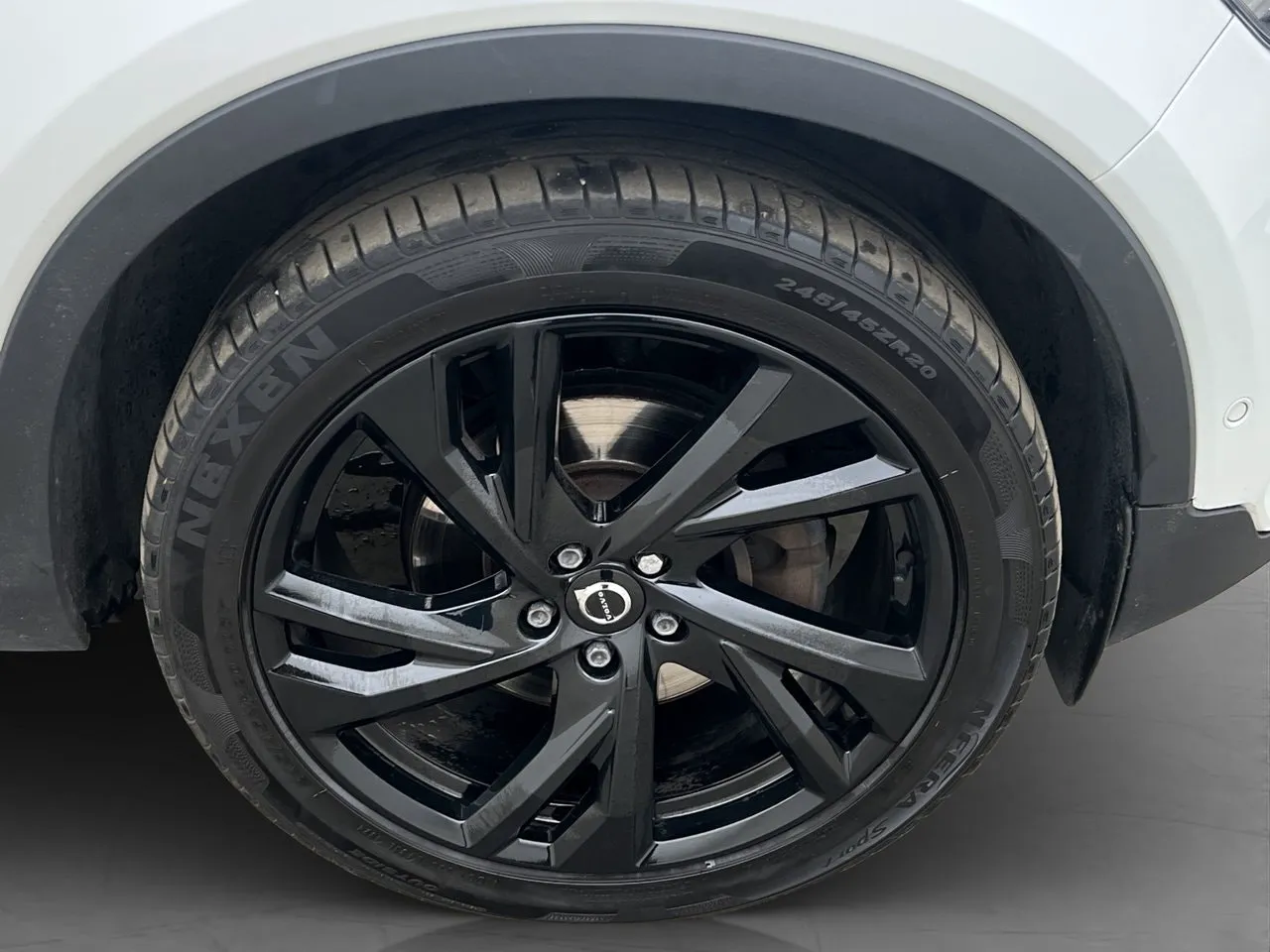 Vehicle image 36
