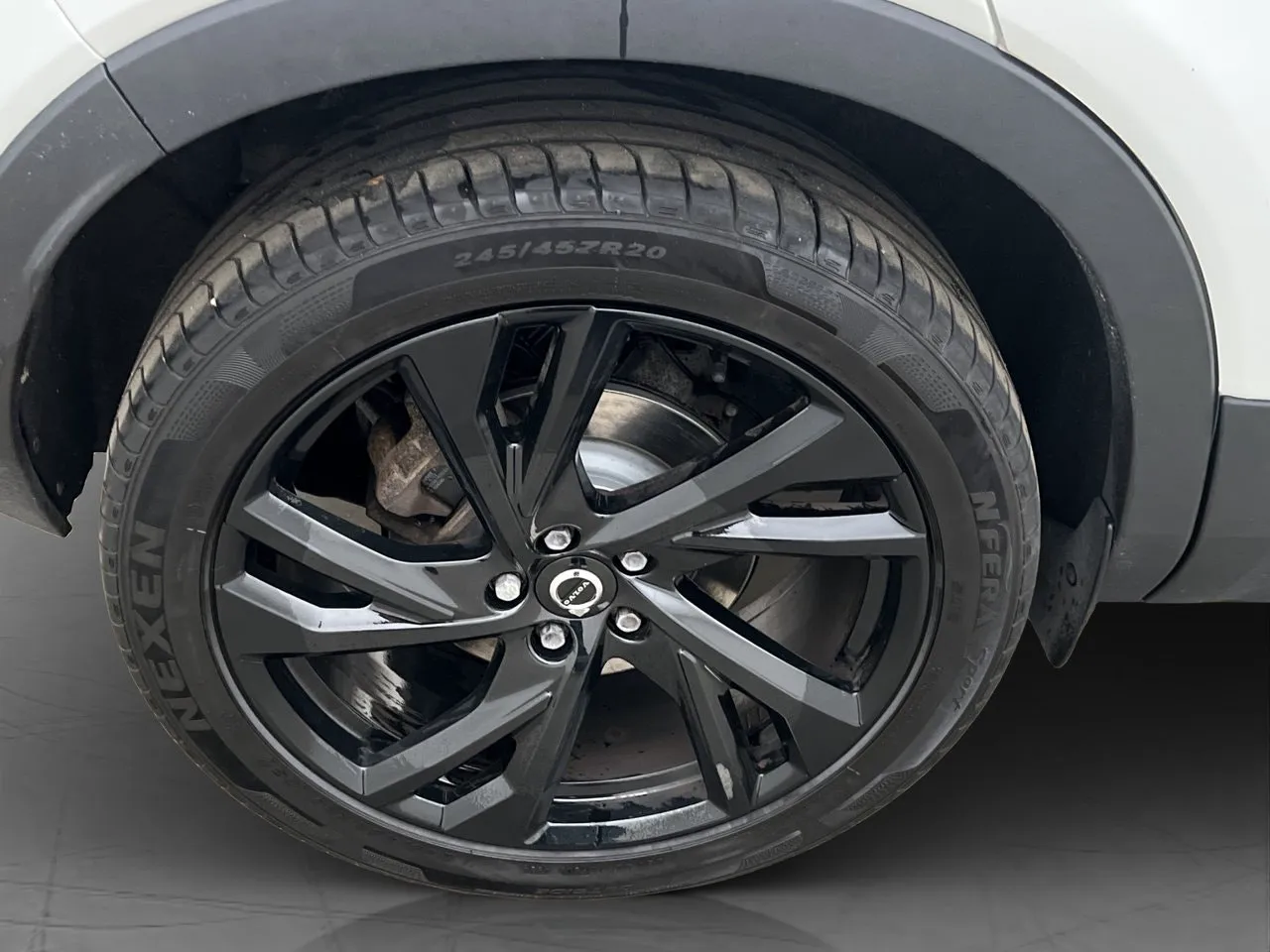 Vehicle image 35