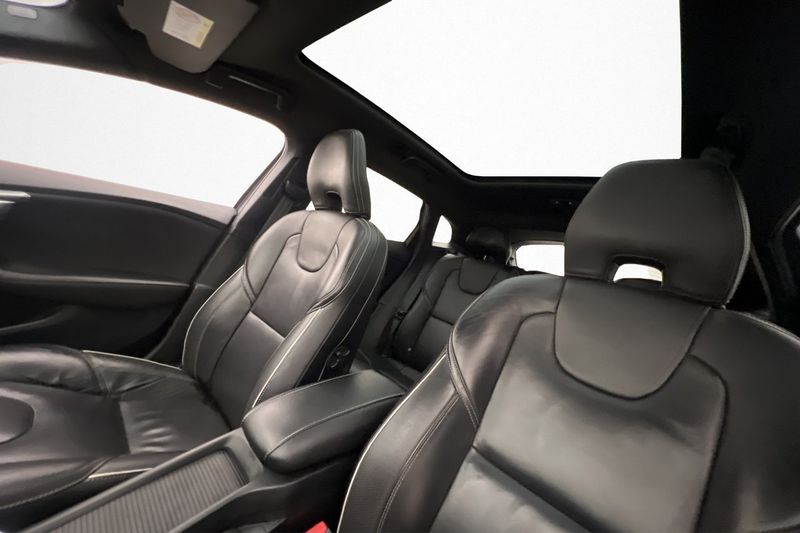Volvo V40 bild 8