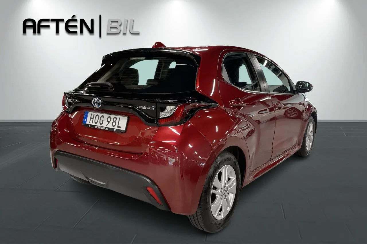 Vehicle image 9