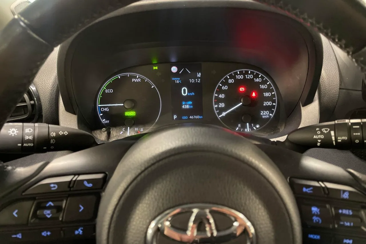 Vehicle image 22