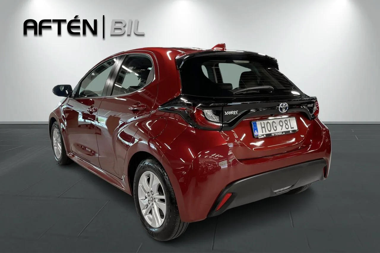 Vehicle image 7