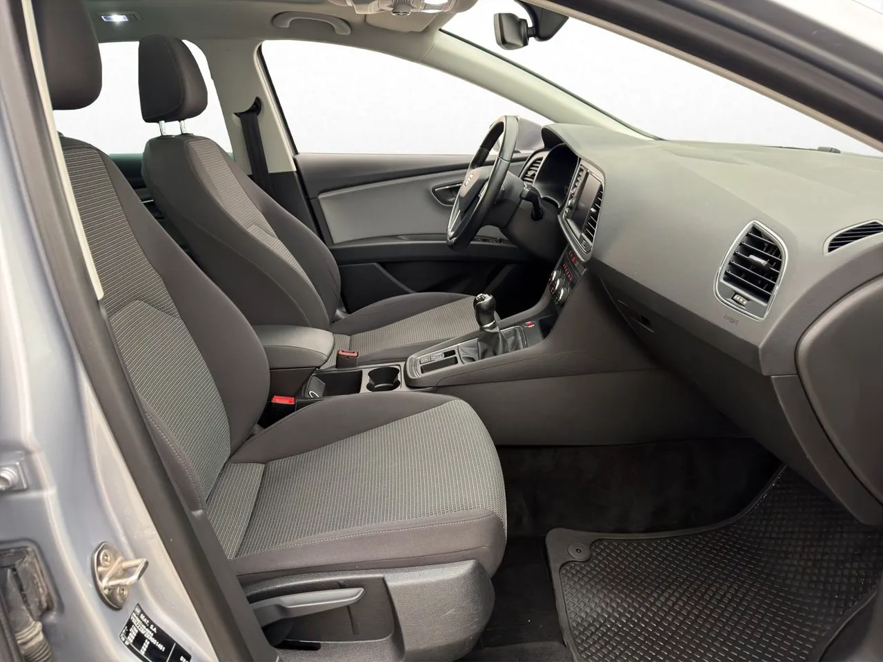 Vehicle image 22
