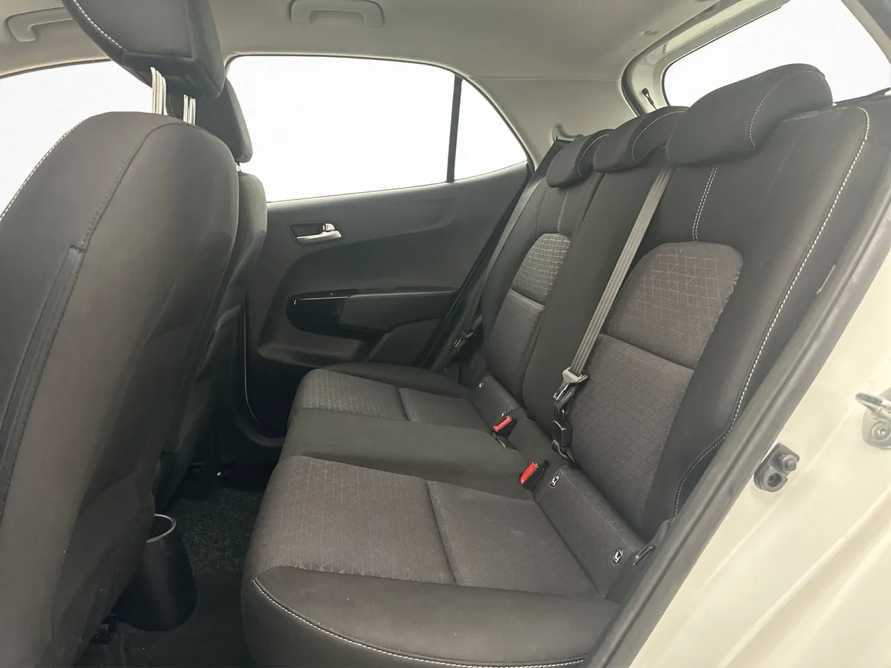 Vehicle image 24