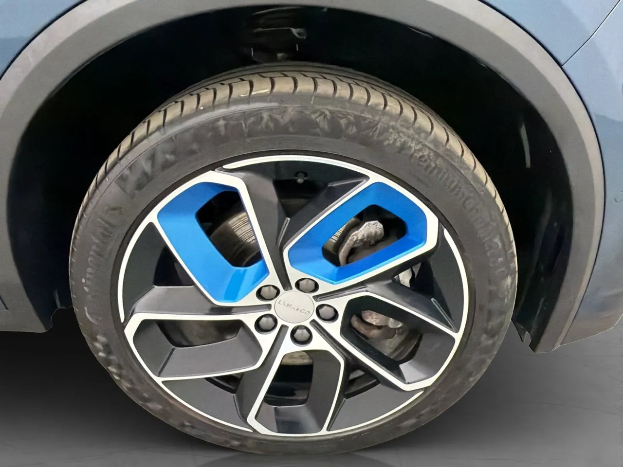 Vehicle image 36