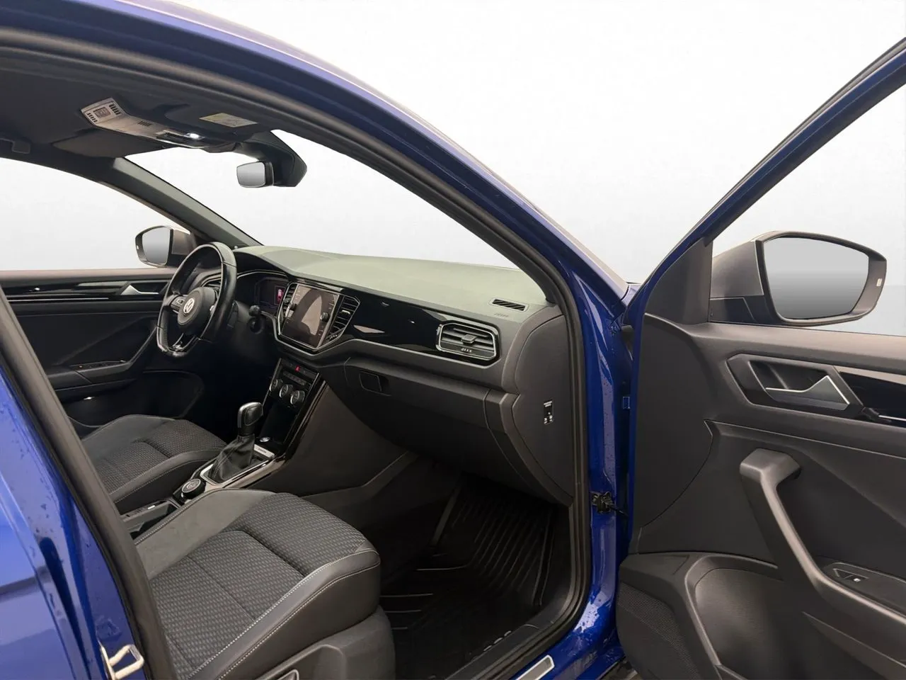 Vehicle image 25