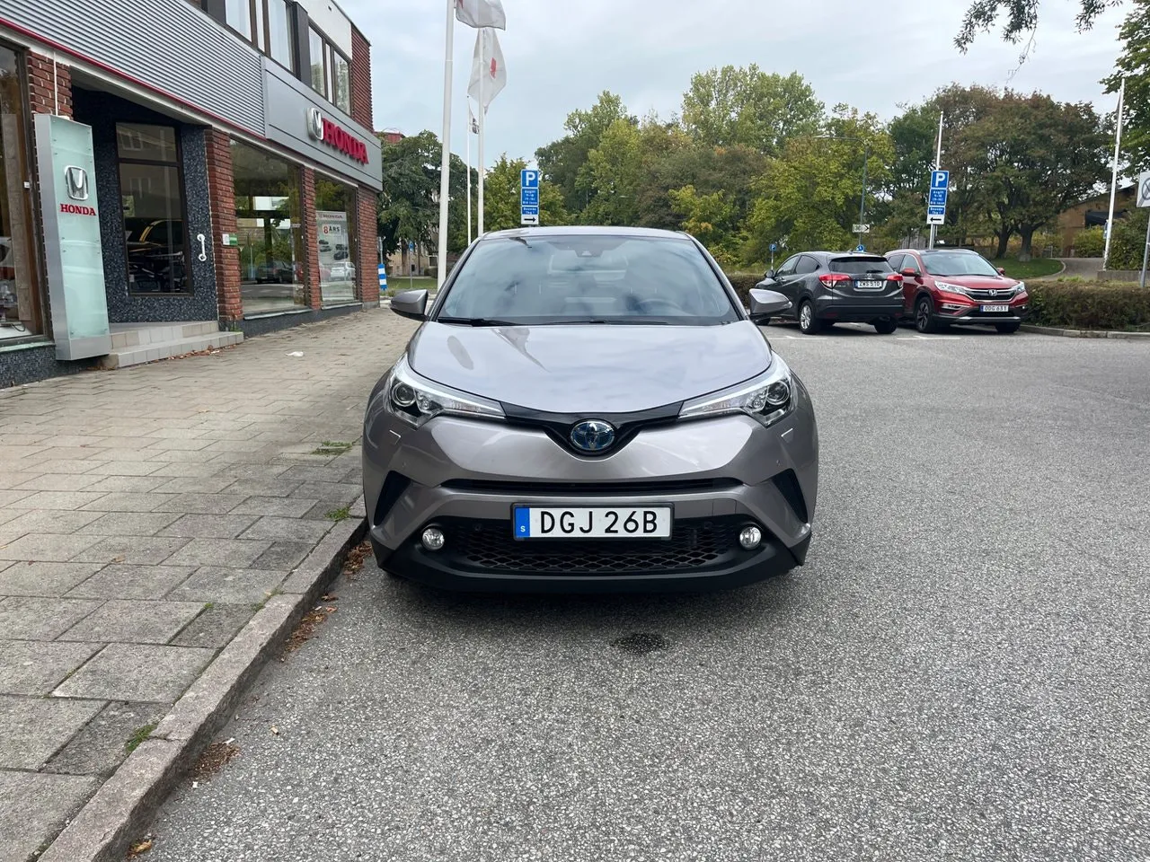 Vehicle image 2