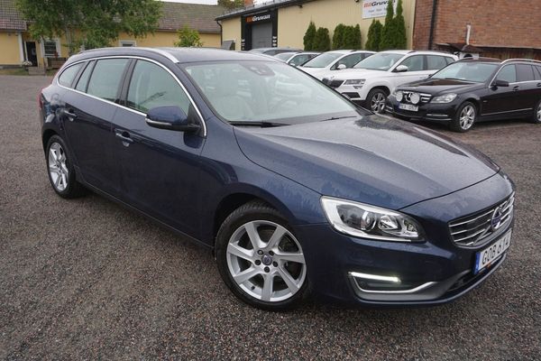 Volvo V60 D4 Summum Business Edition Pro Drag/VOC - 2015