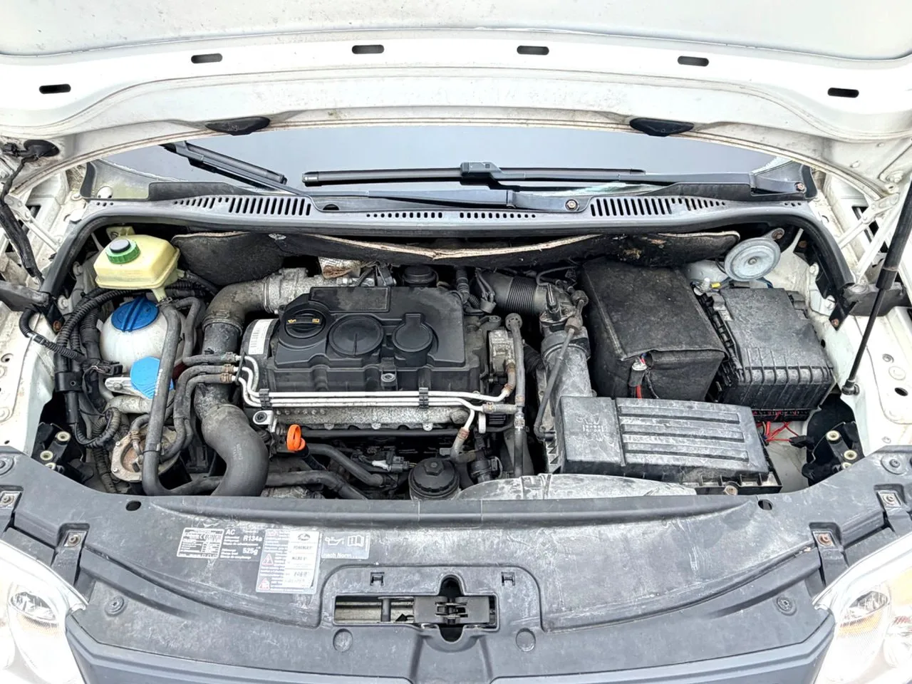 Vehicle image 8