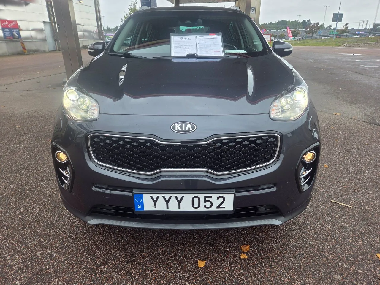 Vehicle image 8