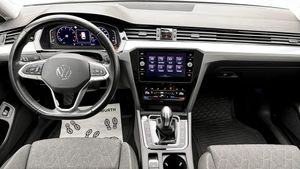 Volkswagen Passat bild 10