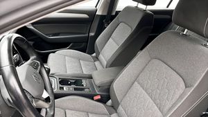 Volkswagen Passat bild 8