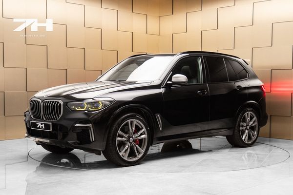 BMW X5 M50i M Sport Innovation Pano Laser H&K Komfortstolar - 2022