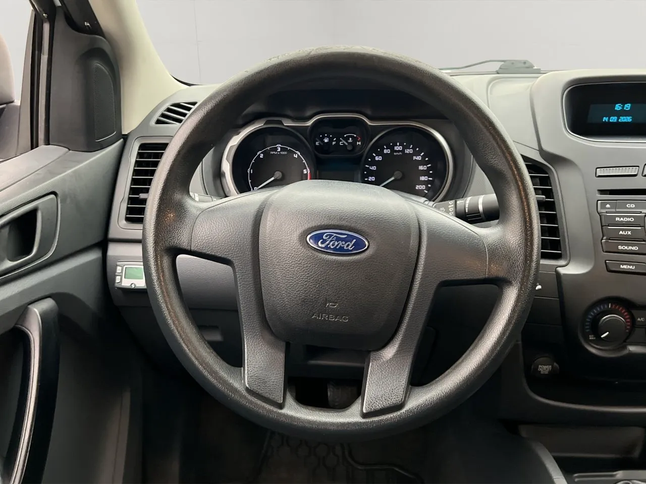 Vehicle image 15