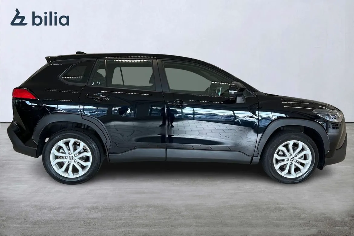 Vehicle image 15