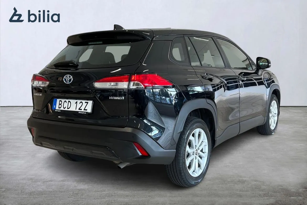Vehicle image 16