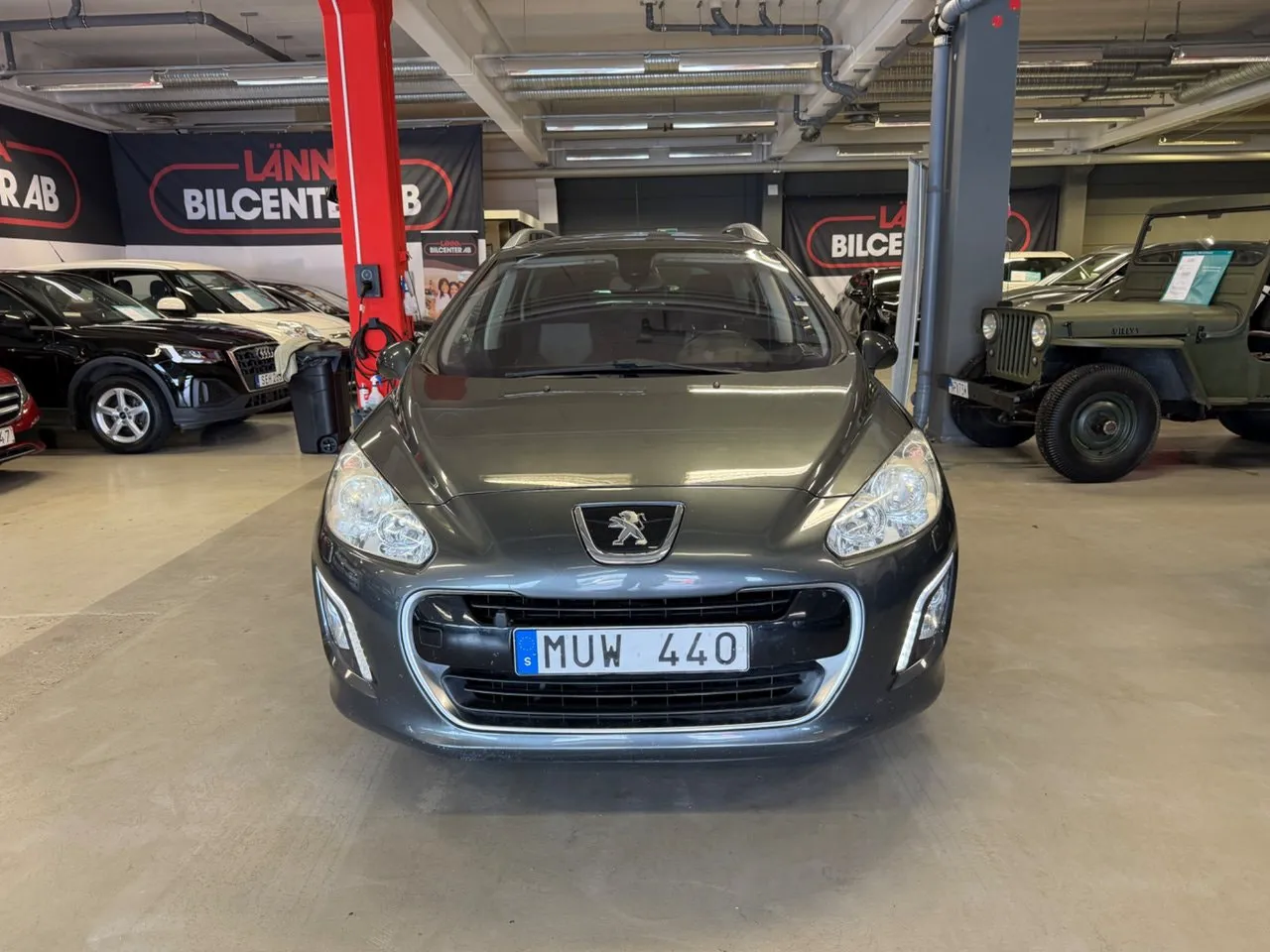 Vehicle image 1