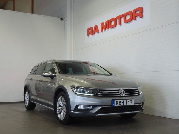 Volkswagen Passat Alltrack 2.0 TDI 4Motion 190hk Alltrack Drag Kamera D-Värm - 2017