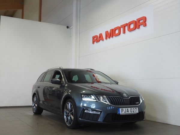 Skoda Octavia Kombi 2.0 TDI 4x4 RS Premium Dragpkt D-Värm - 2018