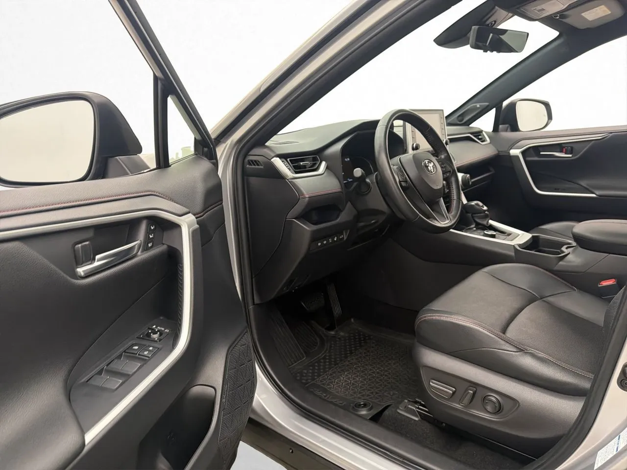 Vehicle image 30