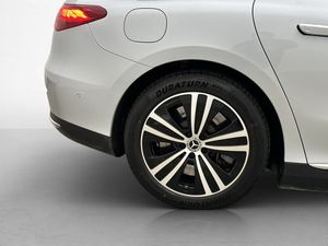 Mercedes EQE300 bild 30