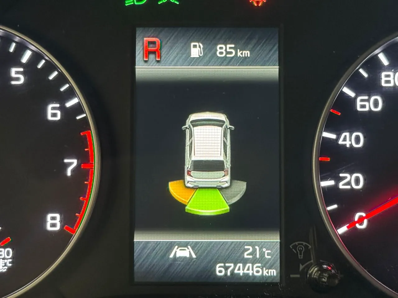 Vehicle image 19