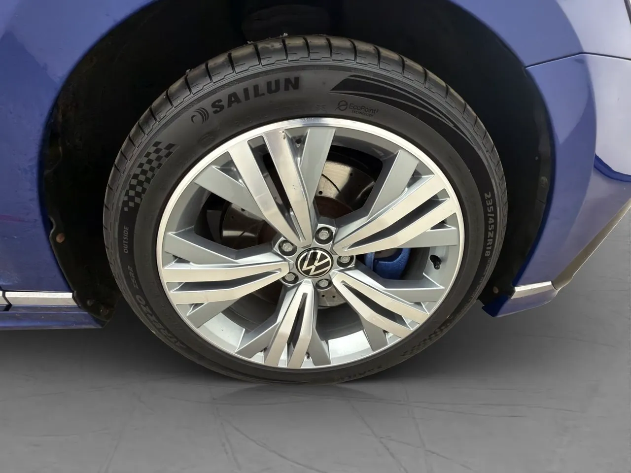 Vehicle image 34