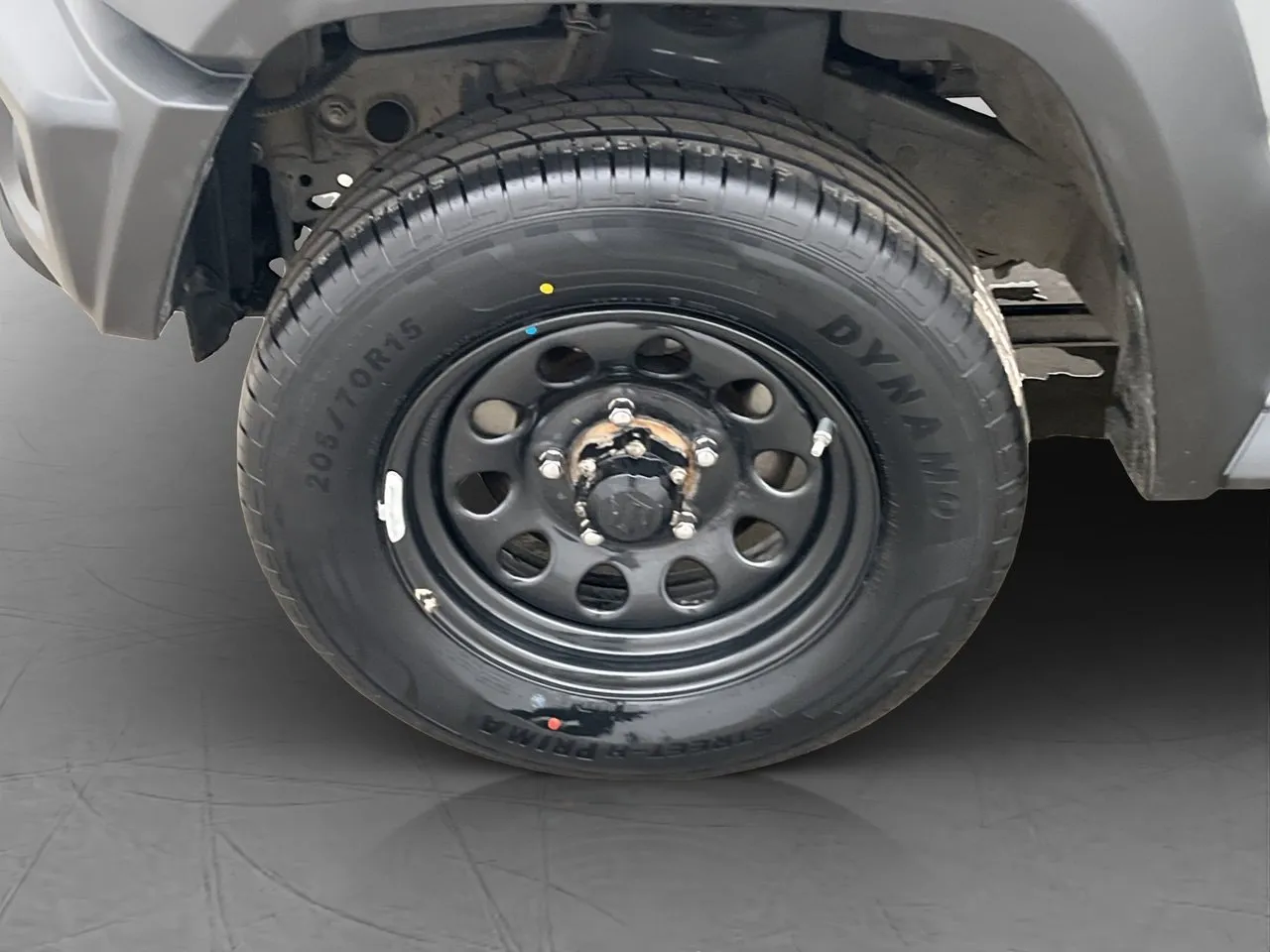Vehicle image 21