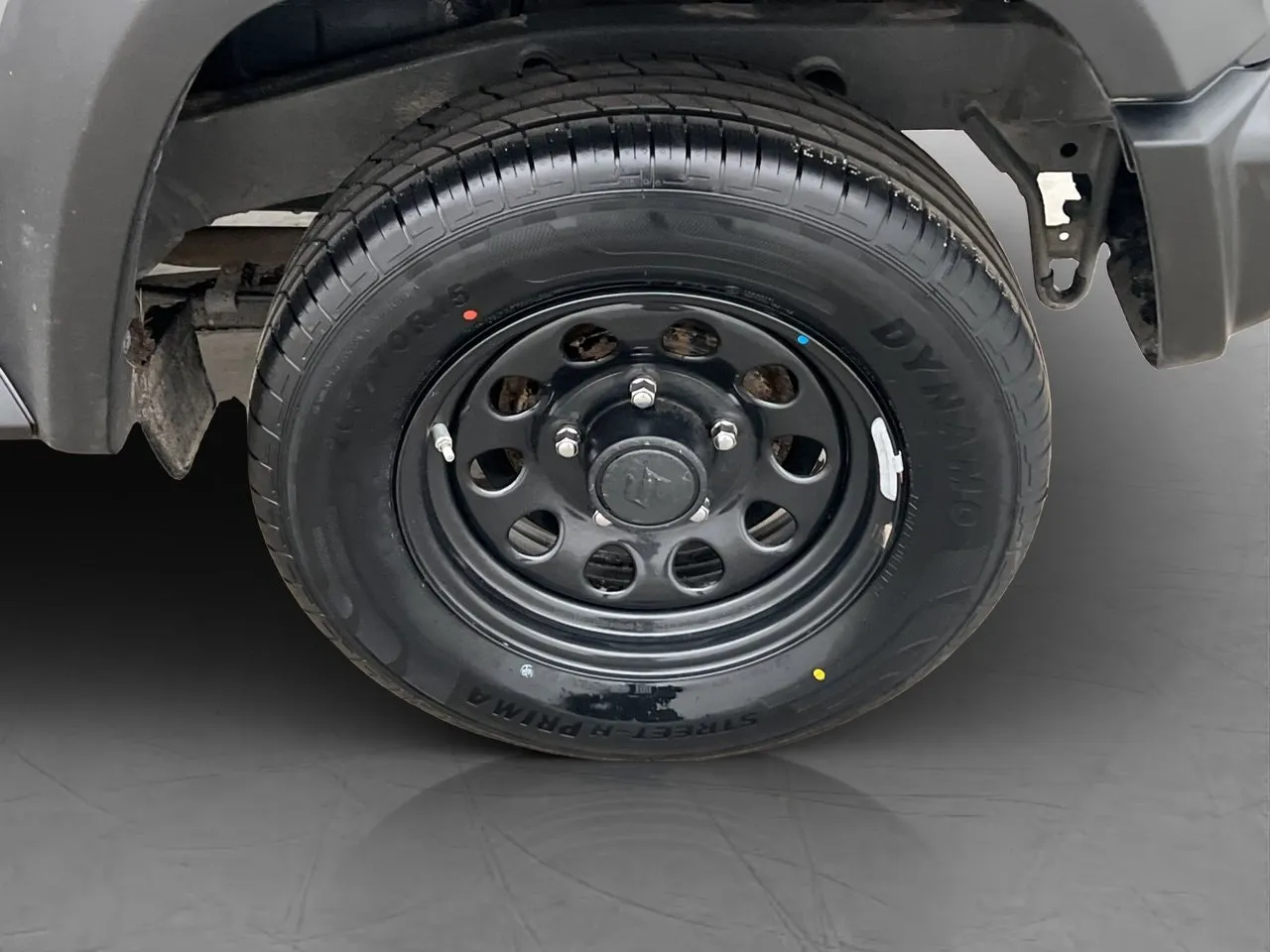 Vehicle image 22
