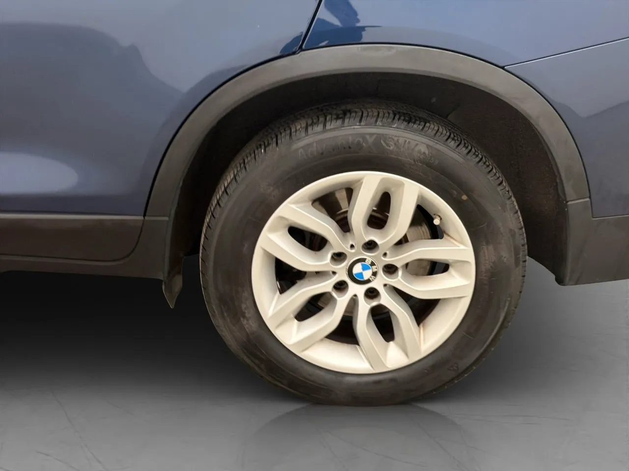 Vehicle image 23