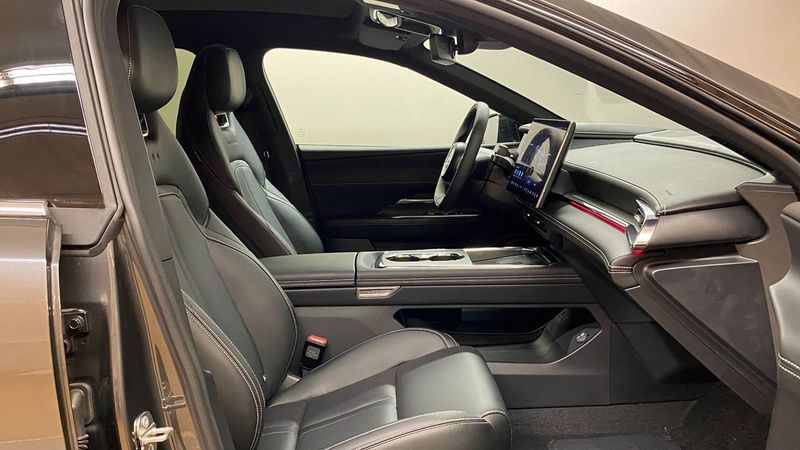 Mazda 6e bild 6