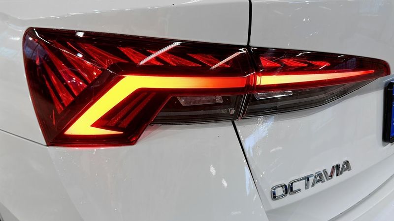 Skoda Octavia bild 14
