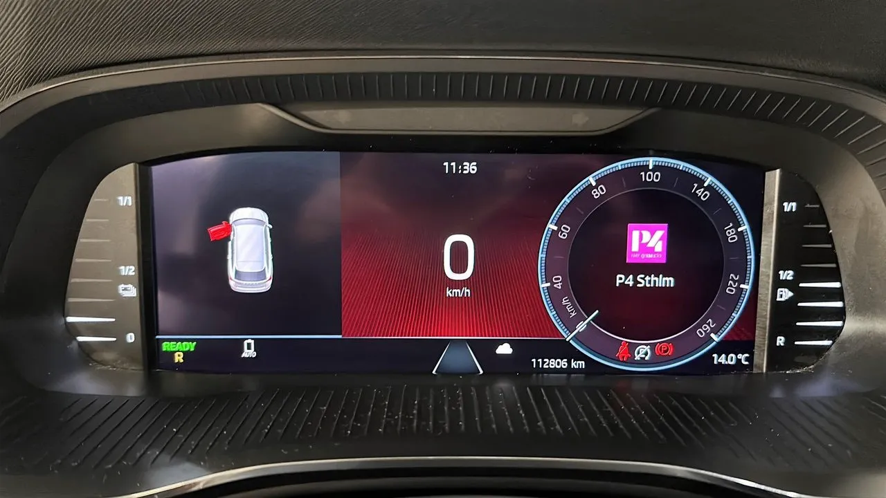 Vehicle image 16