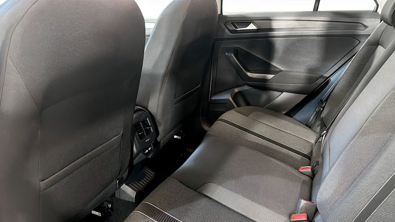 Volkswagen T-Roc bild 12