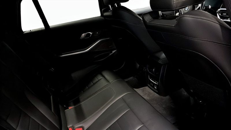 BMW 330 bild 5