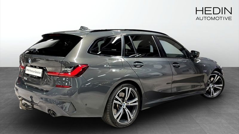 BMW 330 bild 2