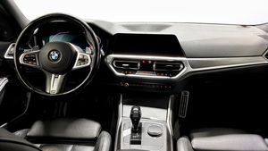 BMW 330 bild 4