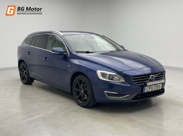 Volvo V60 D4 181HK AWD Aut Ocean Race Business Värmare/Skinn/Navi - 2015