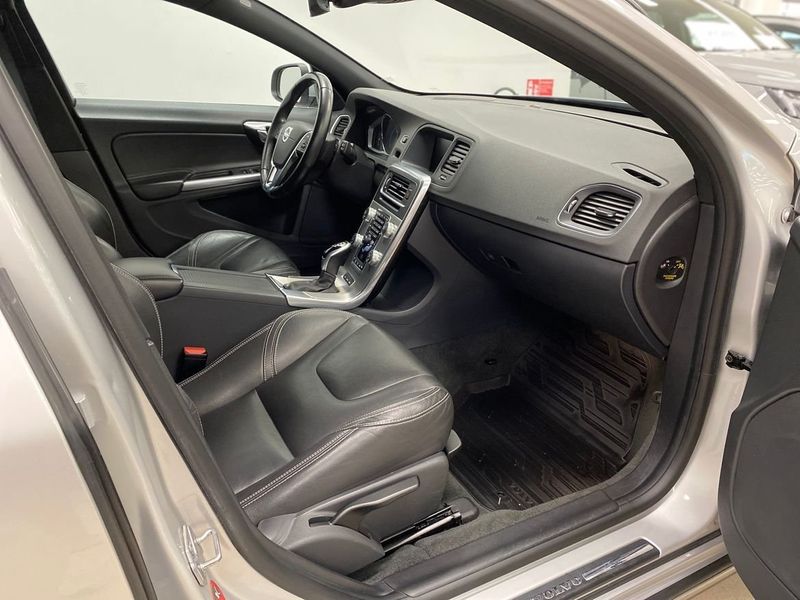 Volvo V60 bild 13