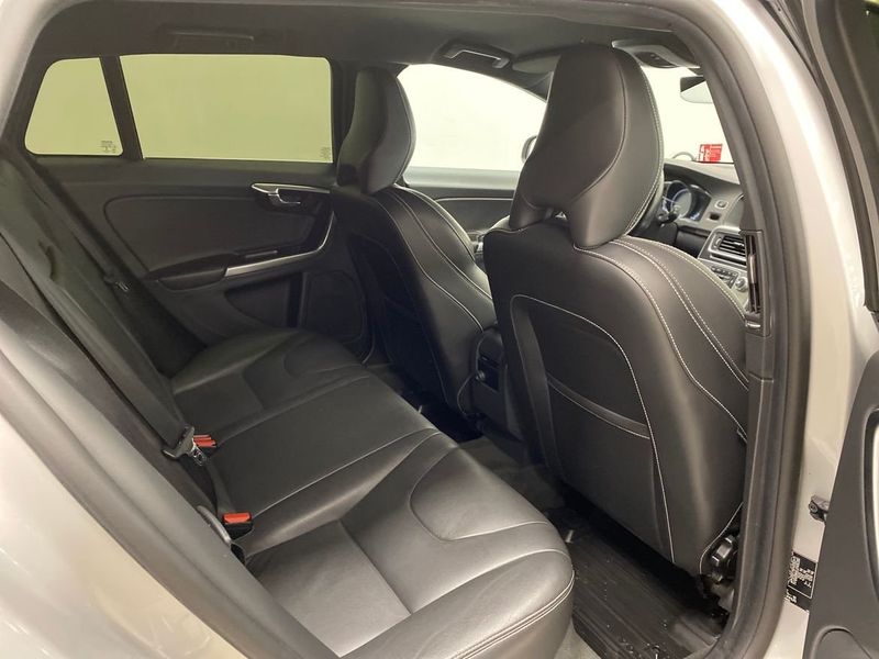 Volvo V60 bild 16