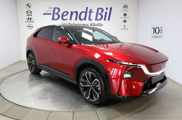 Mazda CX-6e 78 kWh | Takumi | Vinterhjul & Service | 3.99% RÄNTA - 2026