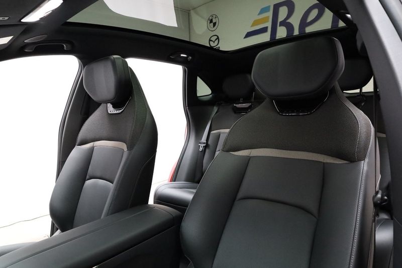 Mazda CX-6e bild 12