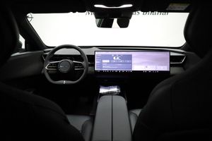 Mazda CX-6e bild 4