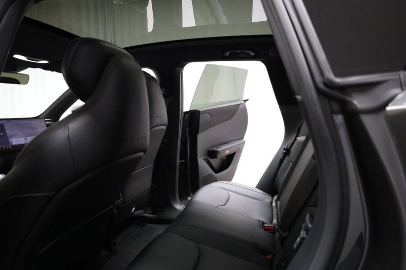 Mazda CX-6e bild 20